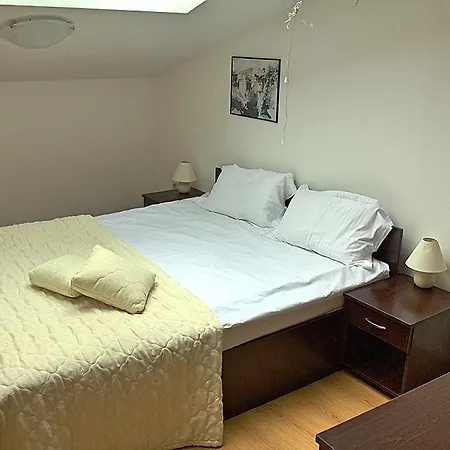 Aspen 2 Bed Flats *