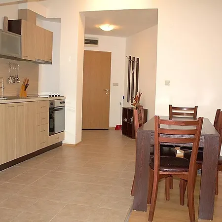 Aspen 2 Bed Flats Eleshnitsa