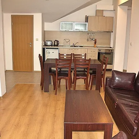Aspen 2 Bed Flats Eleshnitsa