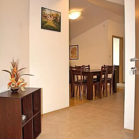 Aspen 2 Bed Flats Eleshnitsa